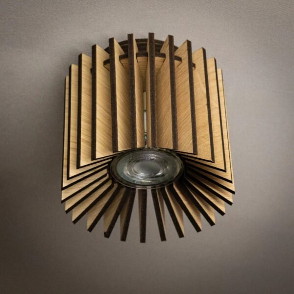 Wooden spotlight ,,Hero"