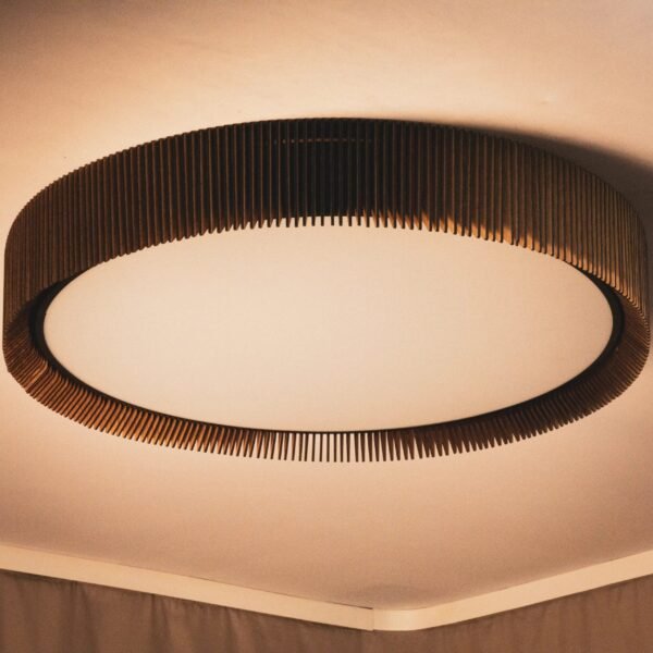 Wooden LED ceiling lamp ,,Tondo"