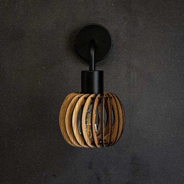 Wooden wall lamp ,,Dali"